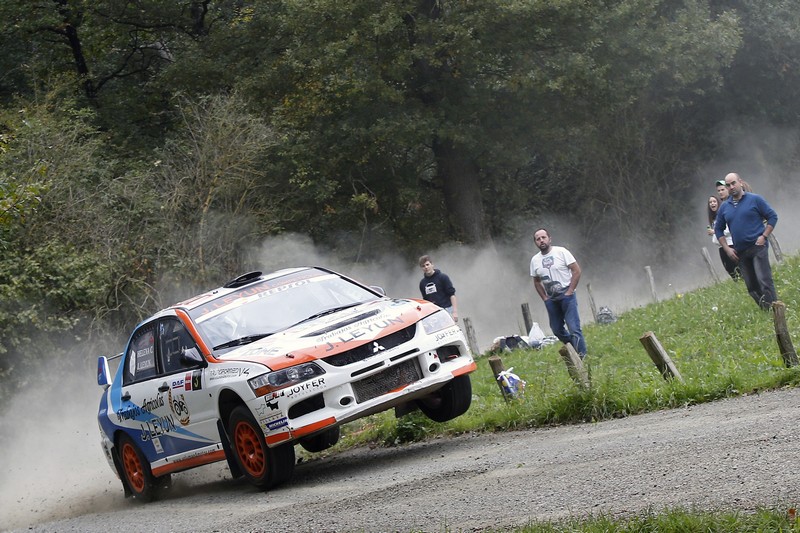 Mitsubishi &quot;al copo&quot; en el II Tramo de Tierra de Ultzama